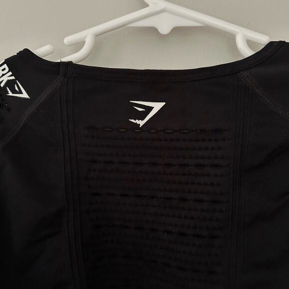 Gymshark Black Seamless Mesh Crop Top Size S - Picture 6 of 6
